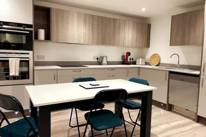 Lovely 3 Bedroom Apartment With Private Garden In Edinburgh City Centre Exteriér fotografie