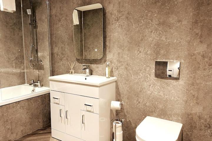 Lovely 3 Bedroom Apartment With Private Garden In Edinburgh City Centre Exteriér fotografie