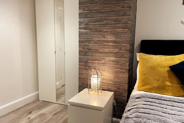 Lovely 3 Bedroom Apartment With Private Garden In Edinburgh City Centre Exteriér fotografie