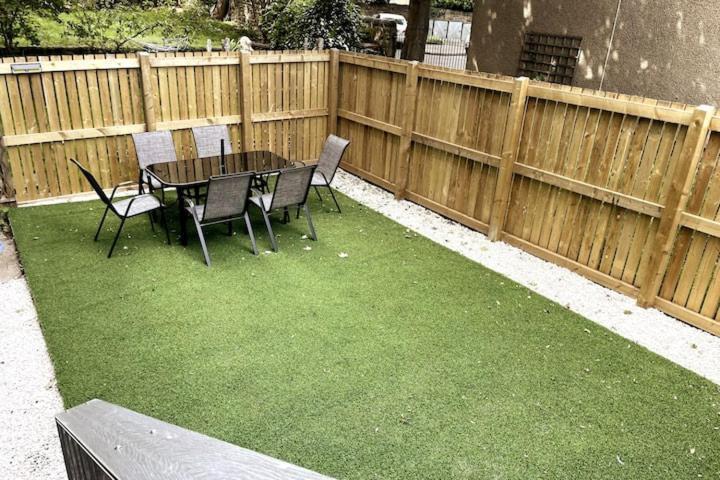 Lovely 3 Bedroom Apartment With Private Garden In Edinburgh City Centre Exteriér fotografie
