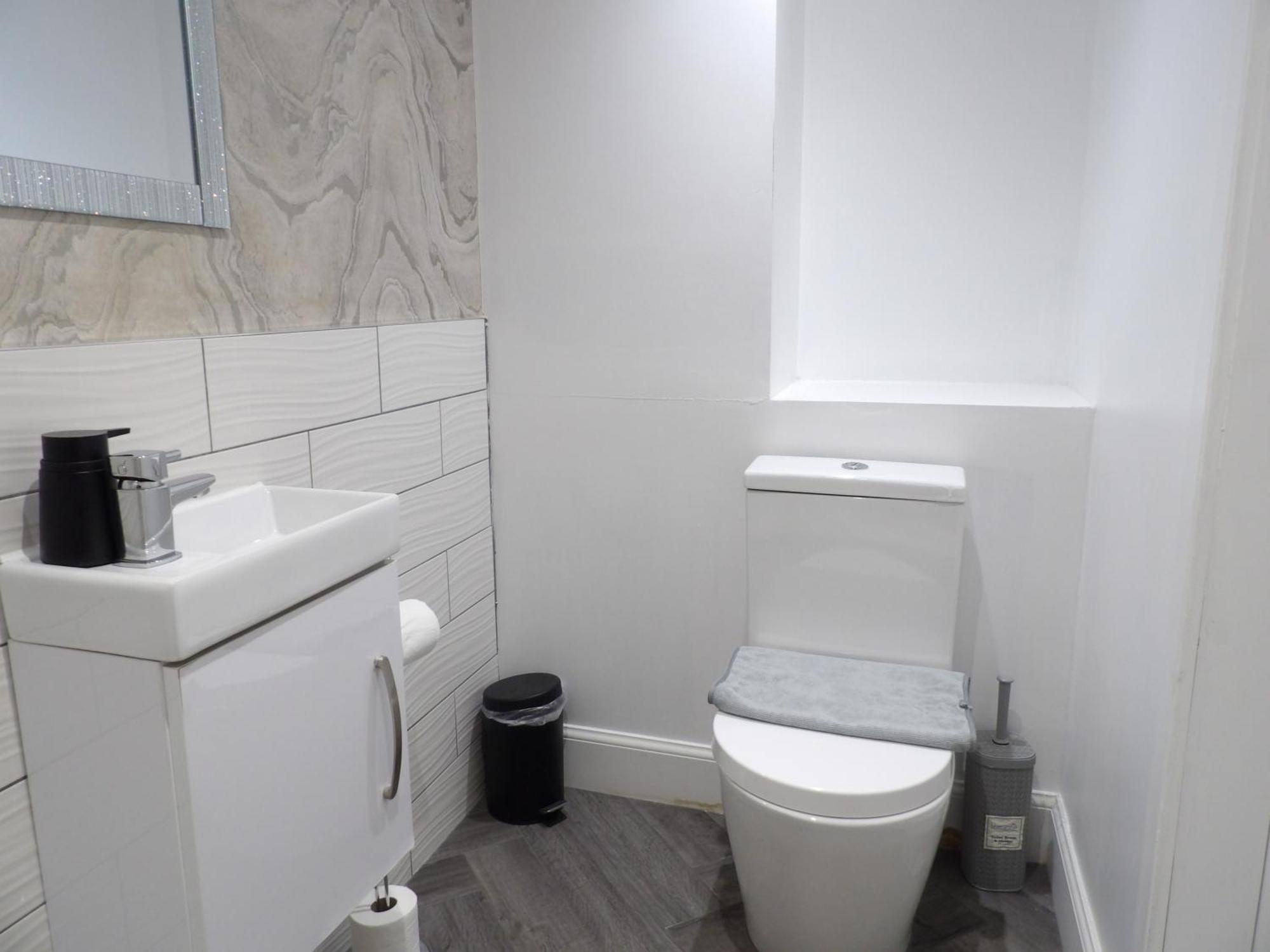 Lovely 3 Bedroom Apartment With Private Garden In Edinburgh City Centre Exteriér fotografie